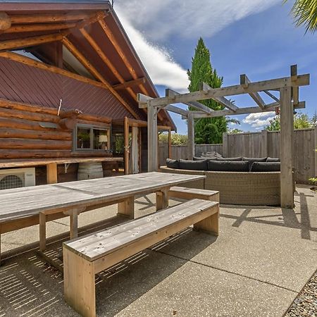 The Log House Villa Wanaka Eksteriør bilde